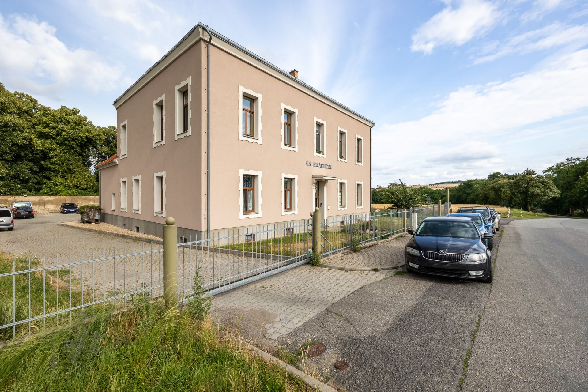 Prodej bytu 2kk 48 m2 se sklepní kójí a parkovacím stání, Červené Pečky